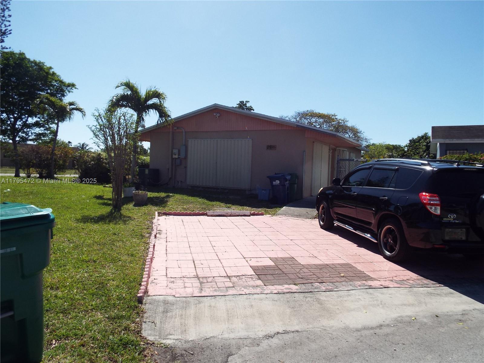 2900 NW 193rd St, Miami Gardens, Florida image 3