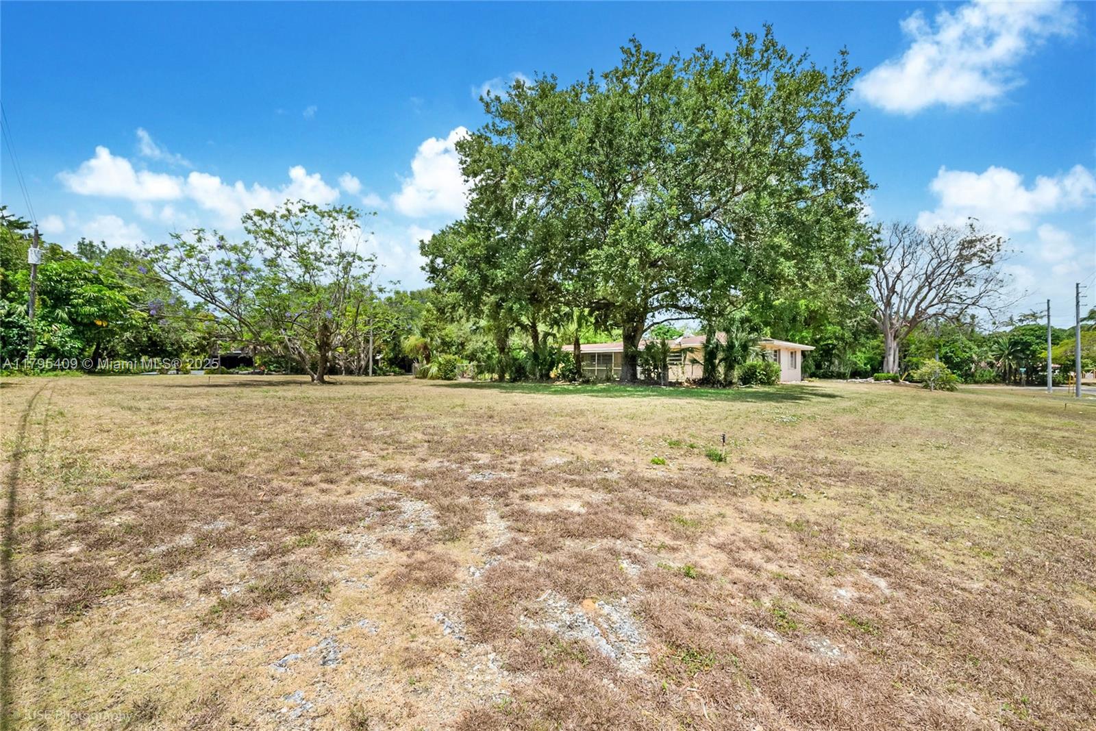 Listing Photo 9