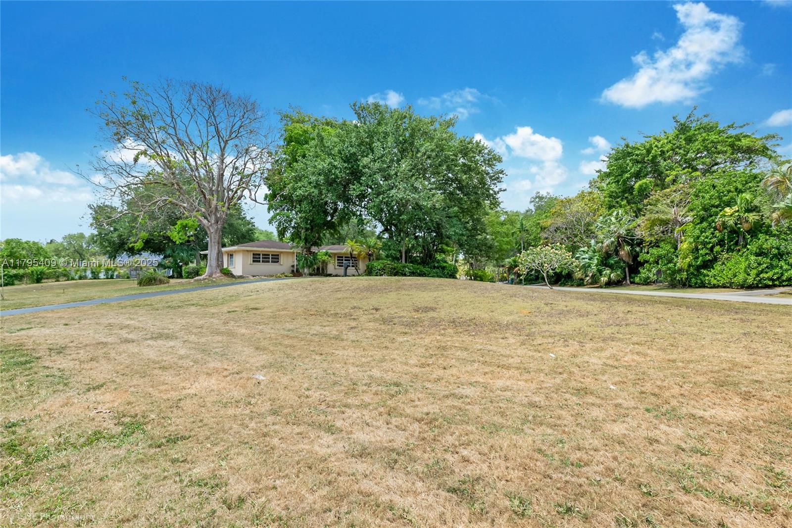 Listing Photo 7
