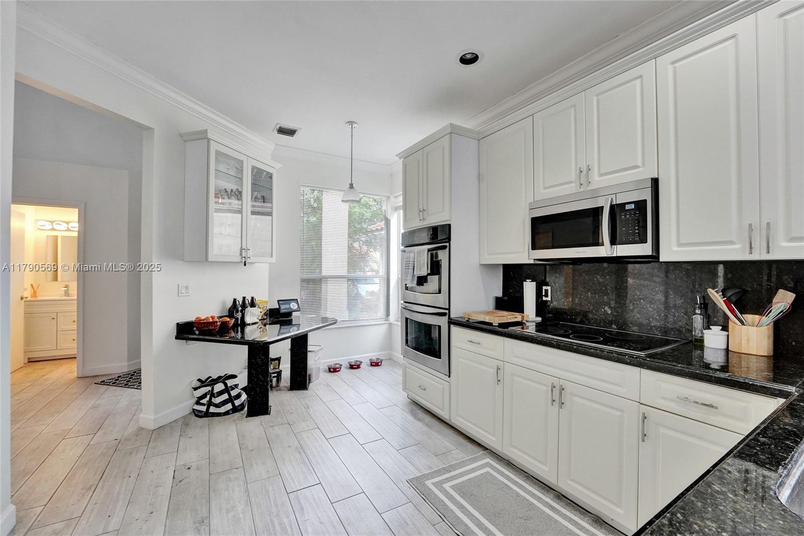Property photo # 9