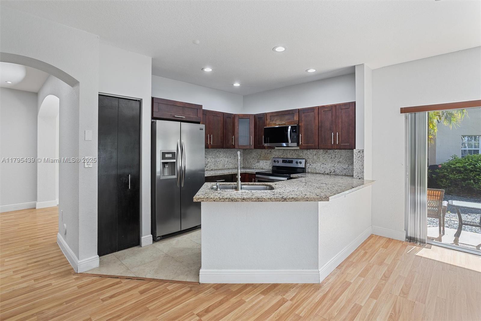 5761 NW 115th Ct #105, Doral, Florida image 3