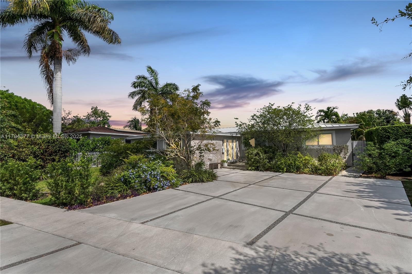 135 NE 128th St, North Miami, Florida image 18