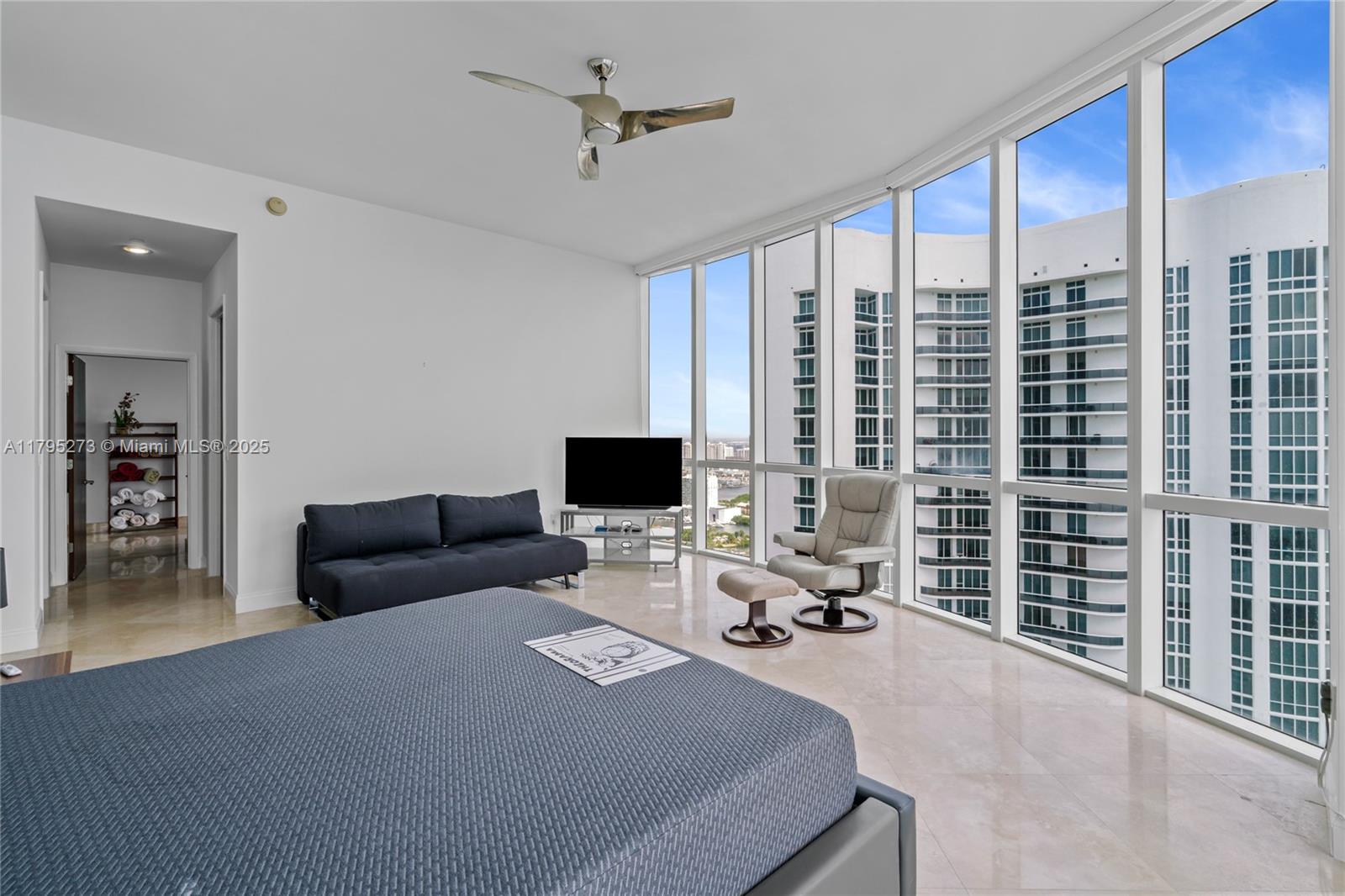 15811 Collins Ave #3901, Sunny Isles Beach FL 33160