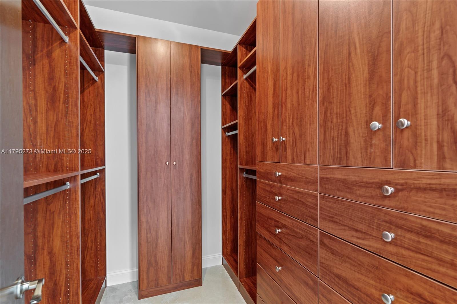 15811 Collins Ave #3901, Sunny Isles Beach FL 33160