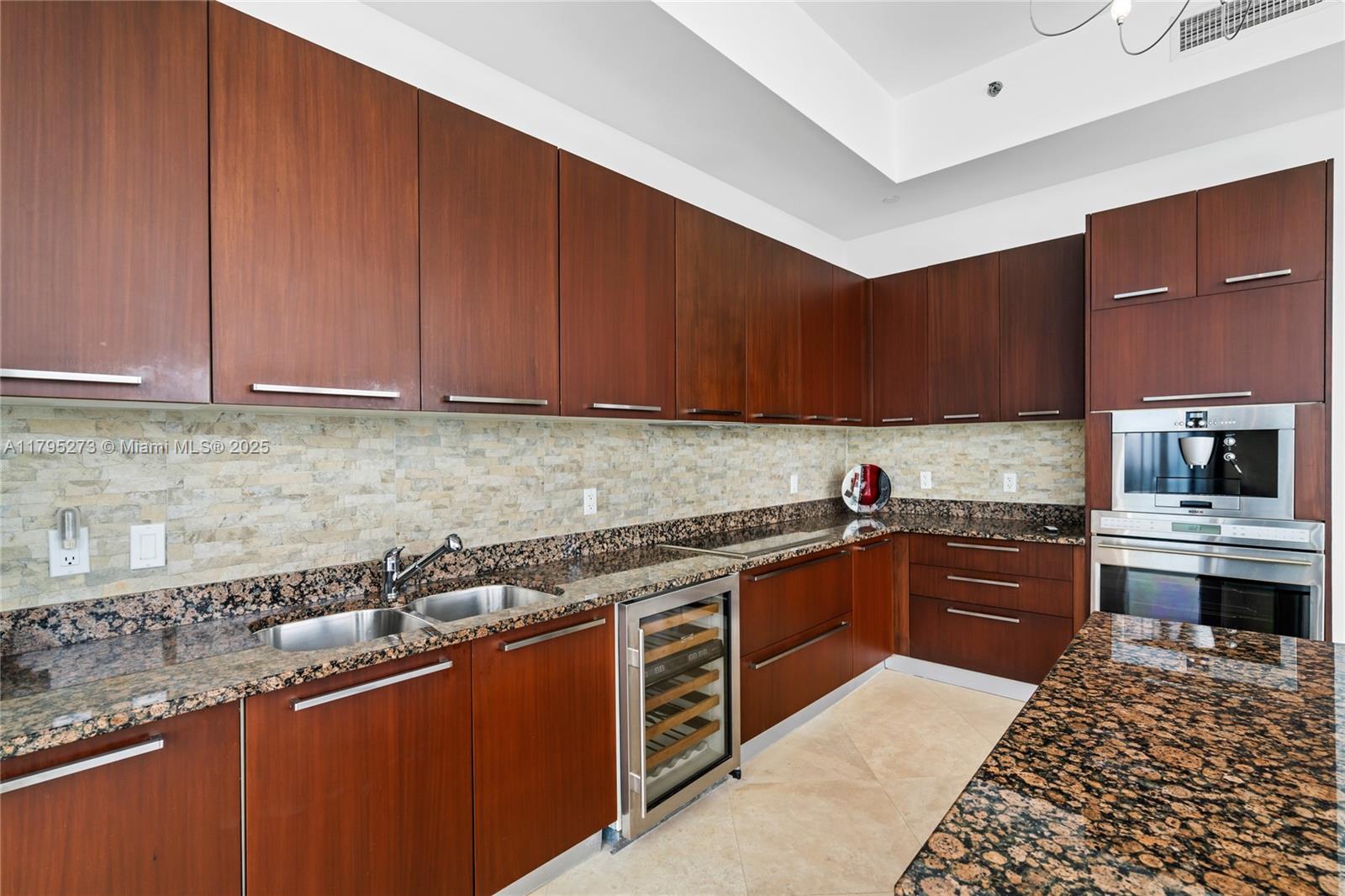 15811 Collins Ave #3901, Sunny Isles Beach FL 33160