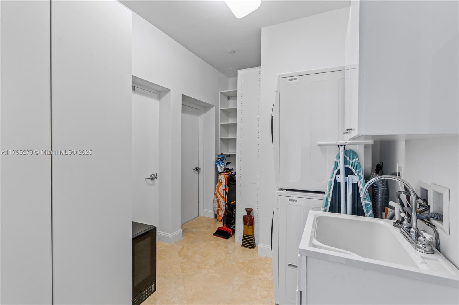15811 Collins Ave #3901, Sunny Isles Beach FL 33160