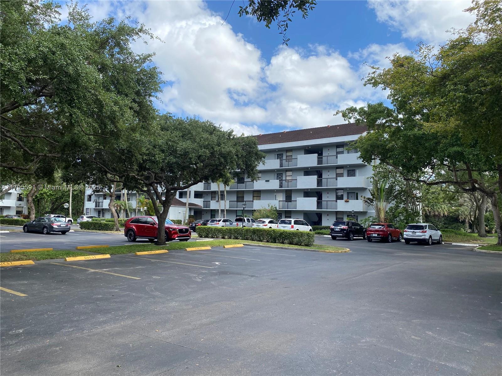 4133 S Carambola Cir S #G203, Coconut Creek, Florida image 4