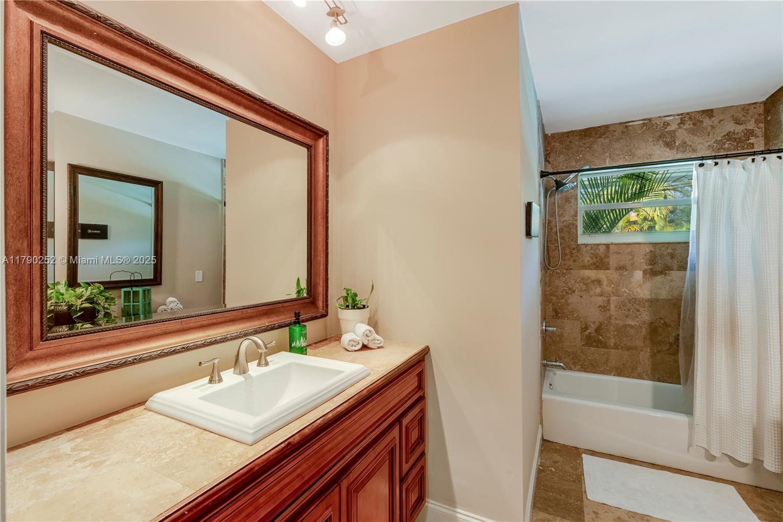 13451 SW 74th Ave, Pinecrest, Florida image 21