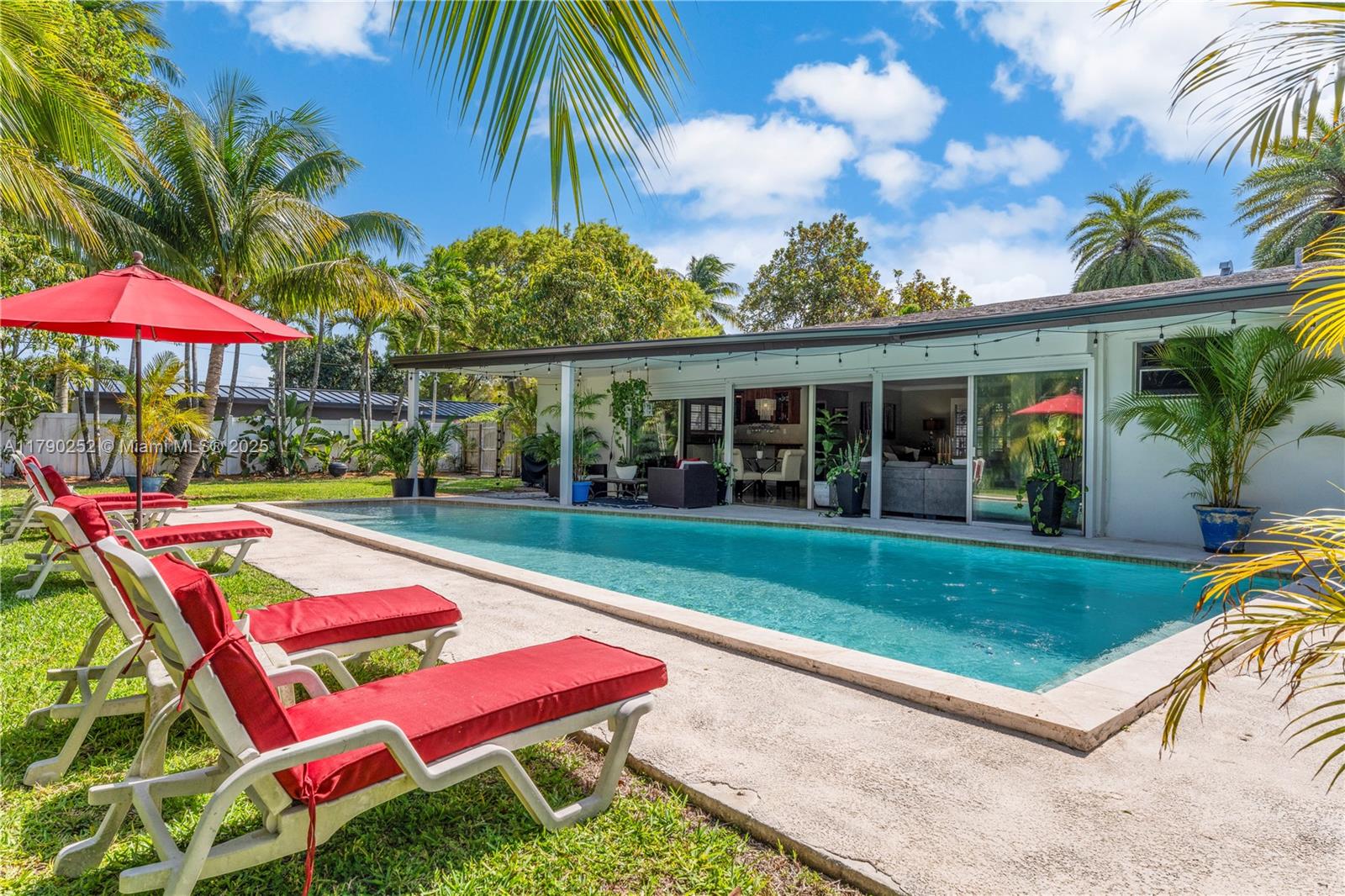 13451 SW 74th Ave, Pinecrest, Florida image 25