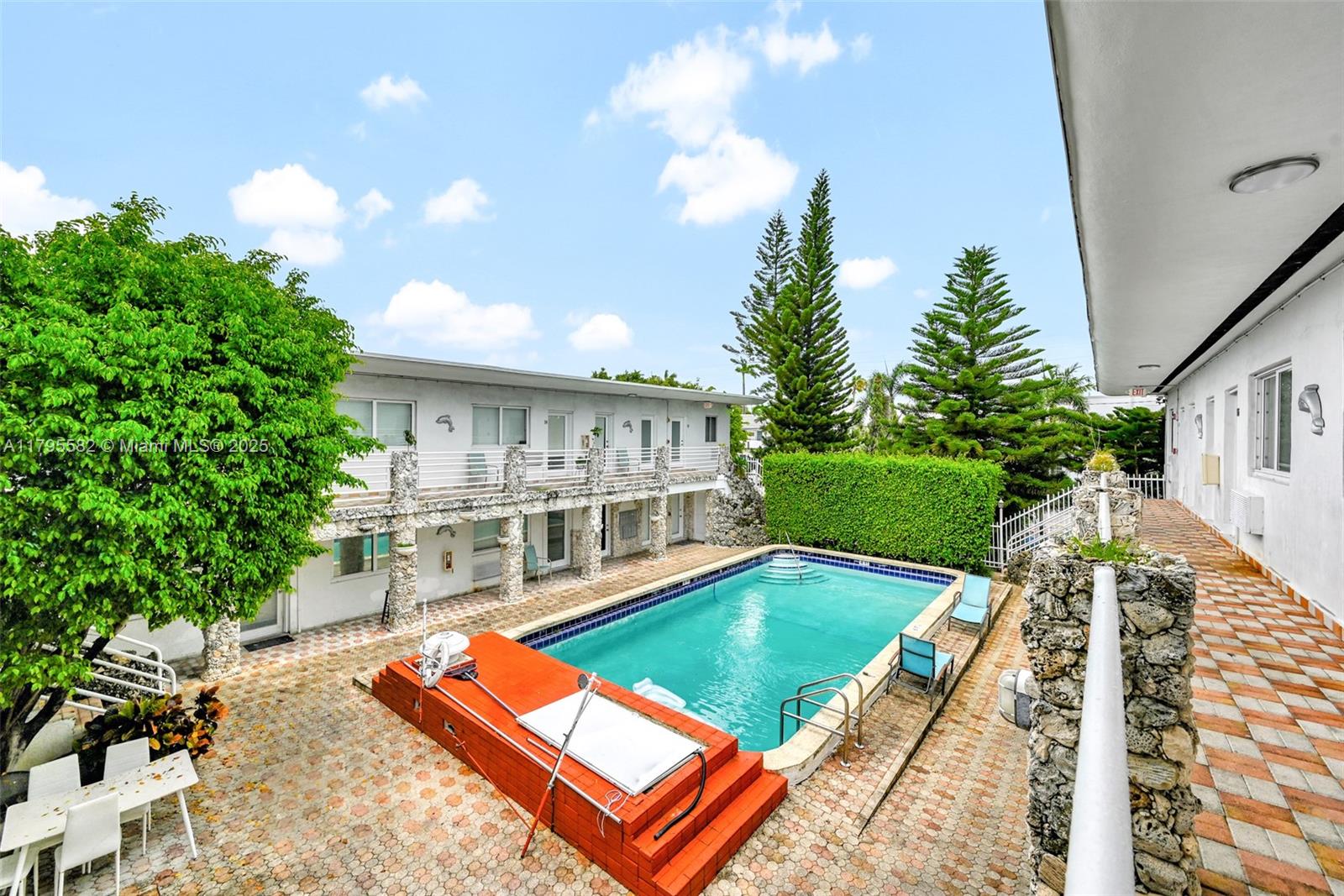 Property photo # 2