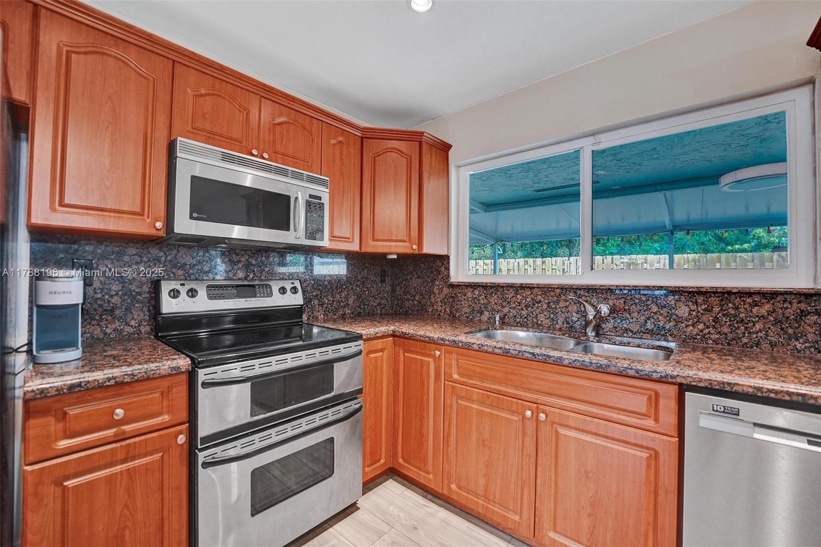 5530 SW 113th Ave, Cooper City, Florida image 26