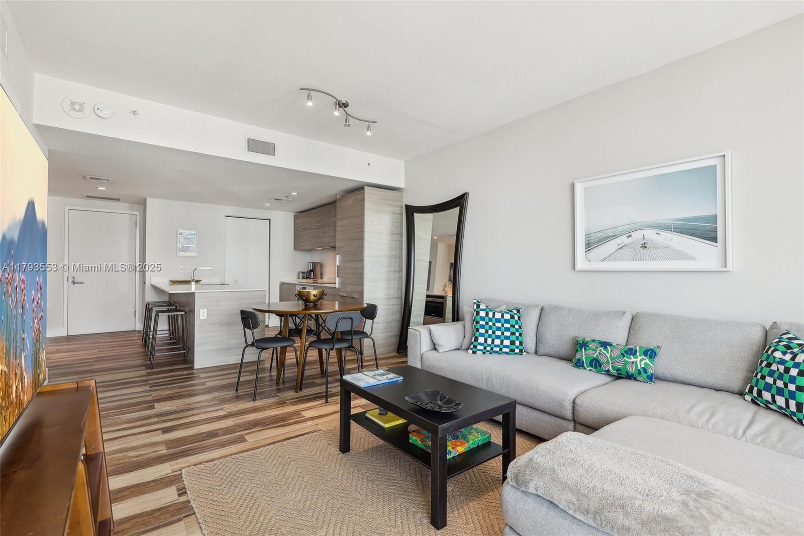 Property photo # 4