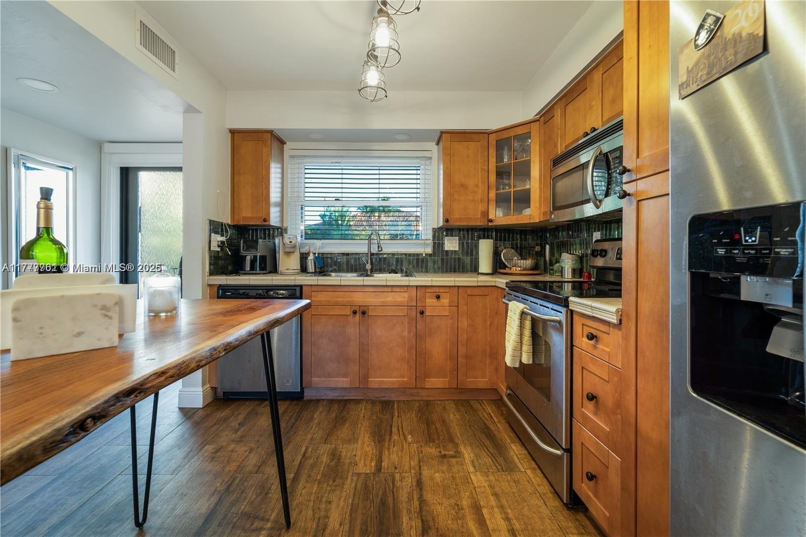 Property photo # 7