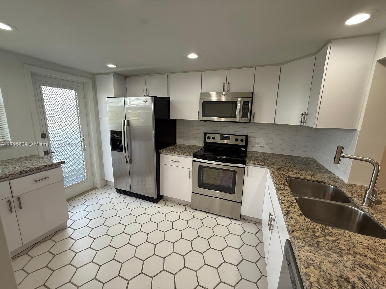 Property photo # 9