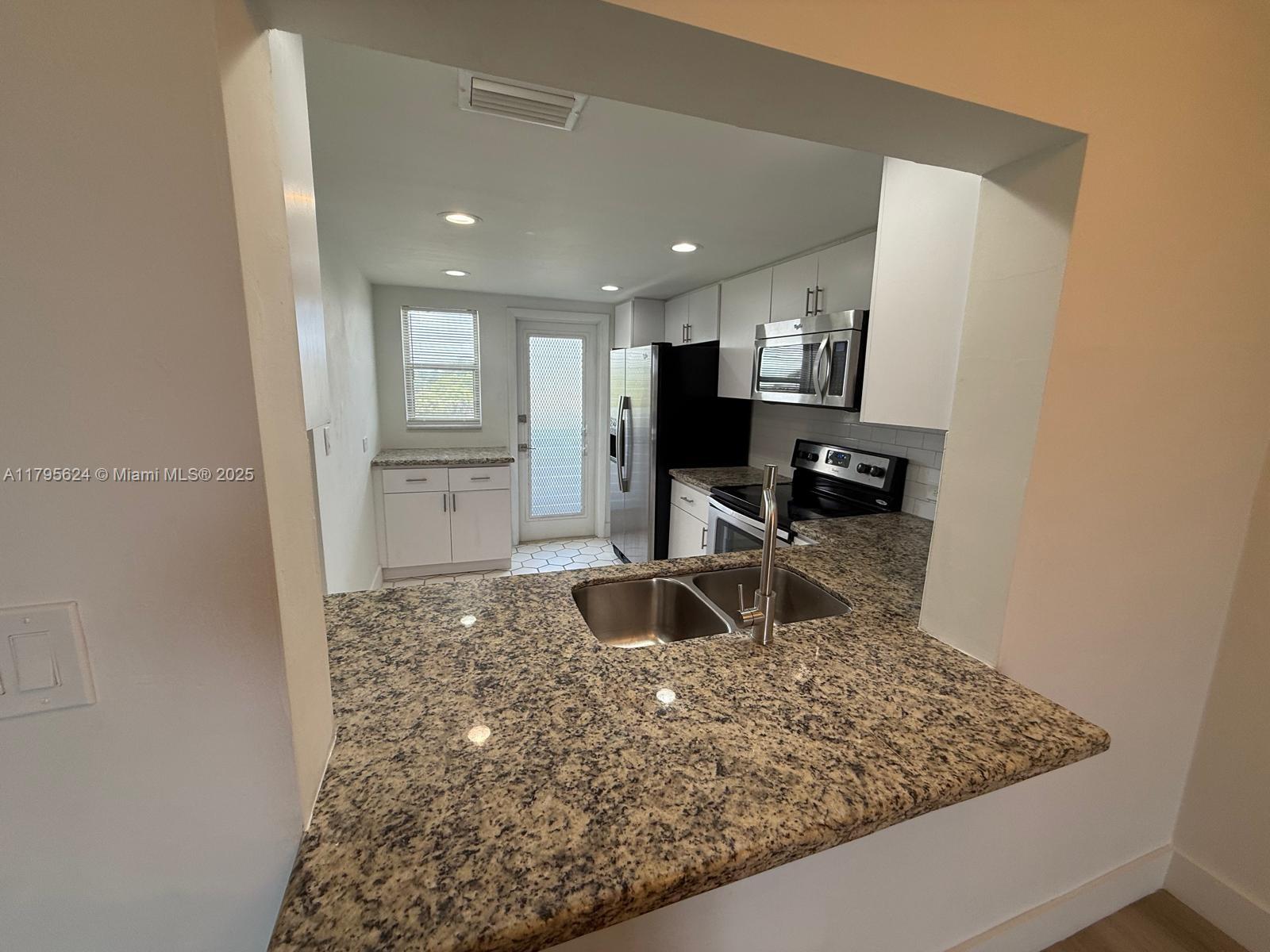 Property photo # 4