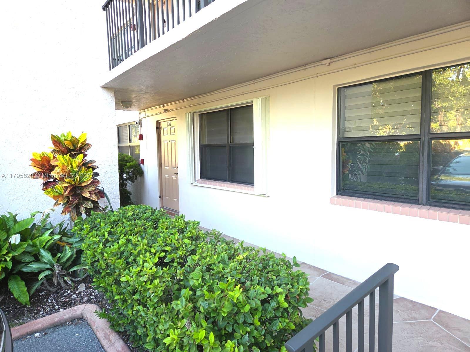 2901 N Nob Hill Rd #101, Sunrise, Florida image 1