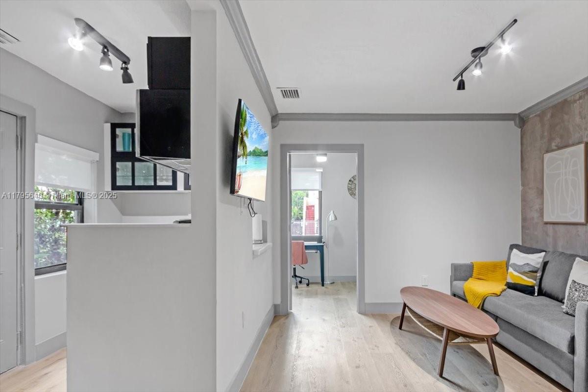 Property photo # 9