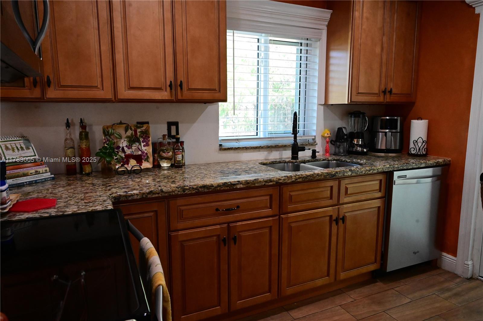 8100 NW 75th Ave, Tamarac, Florida image 9