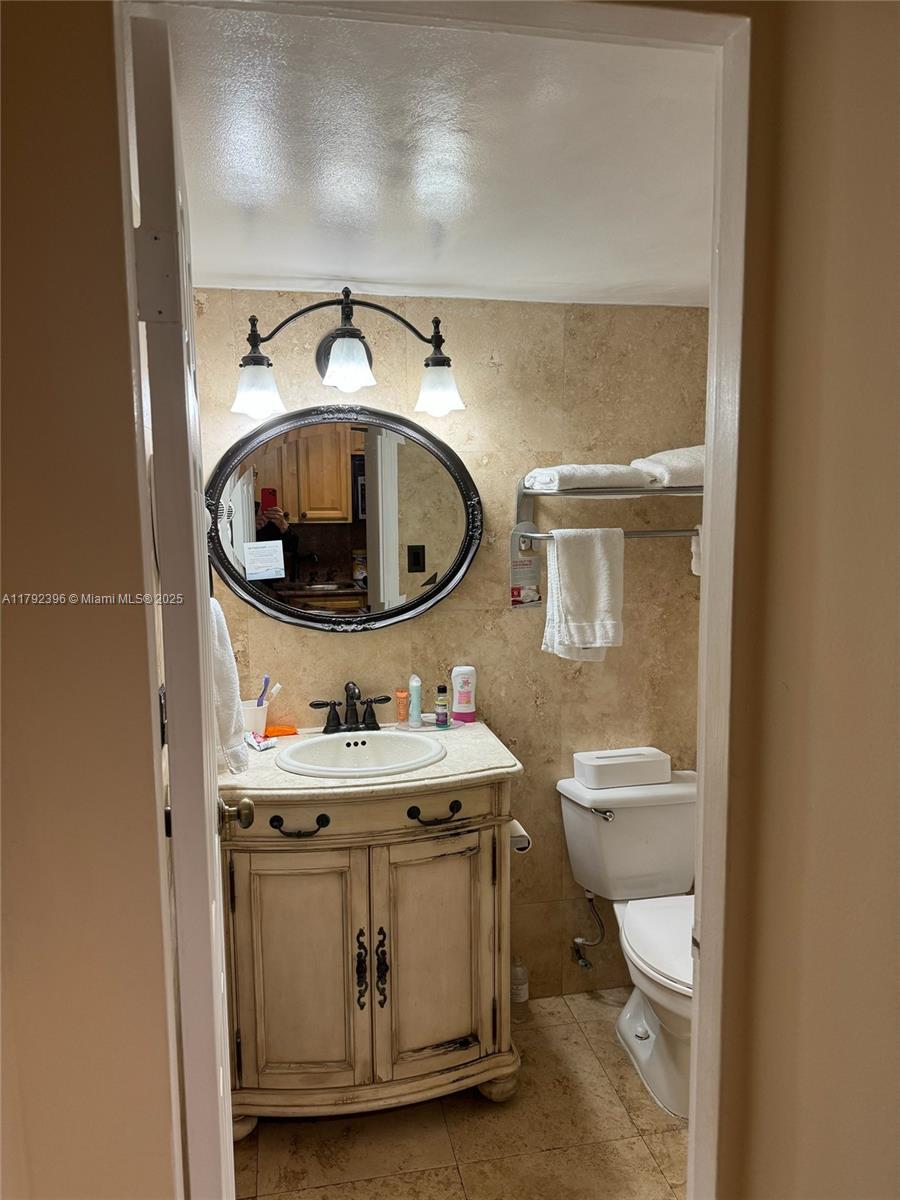 19201 Collins Ave #831, Sunny Isles Beach, Florida image 3