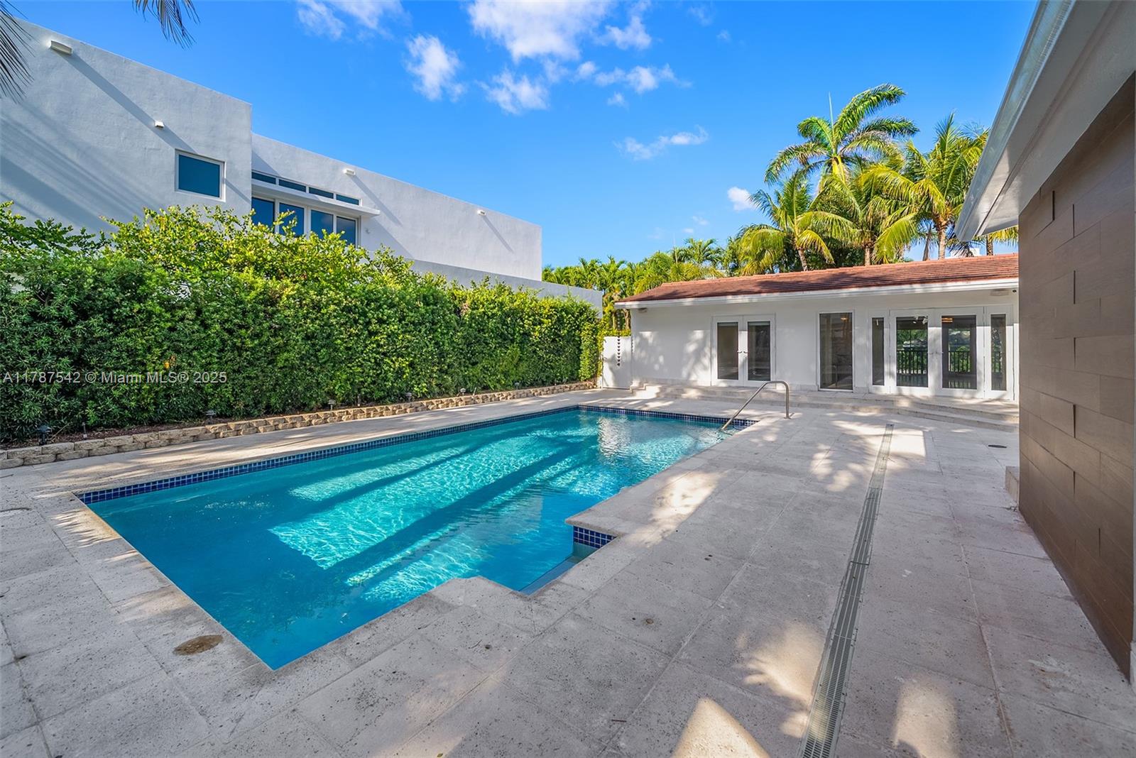 284 Ocean Blvd, Golden Beach, Florida image 17