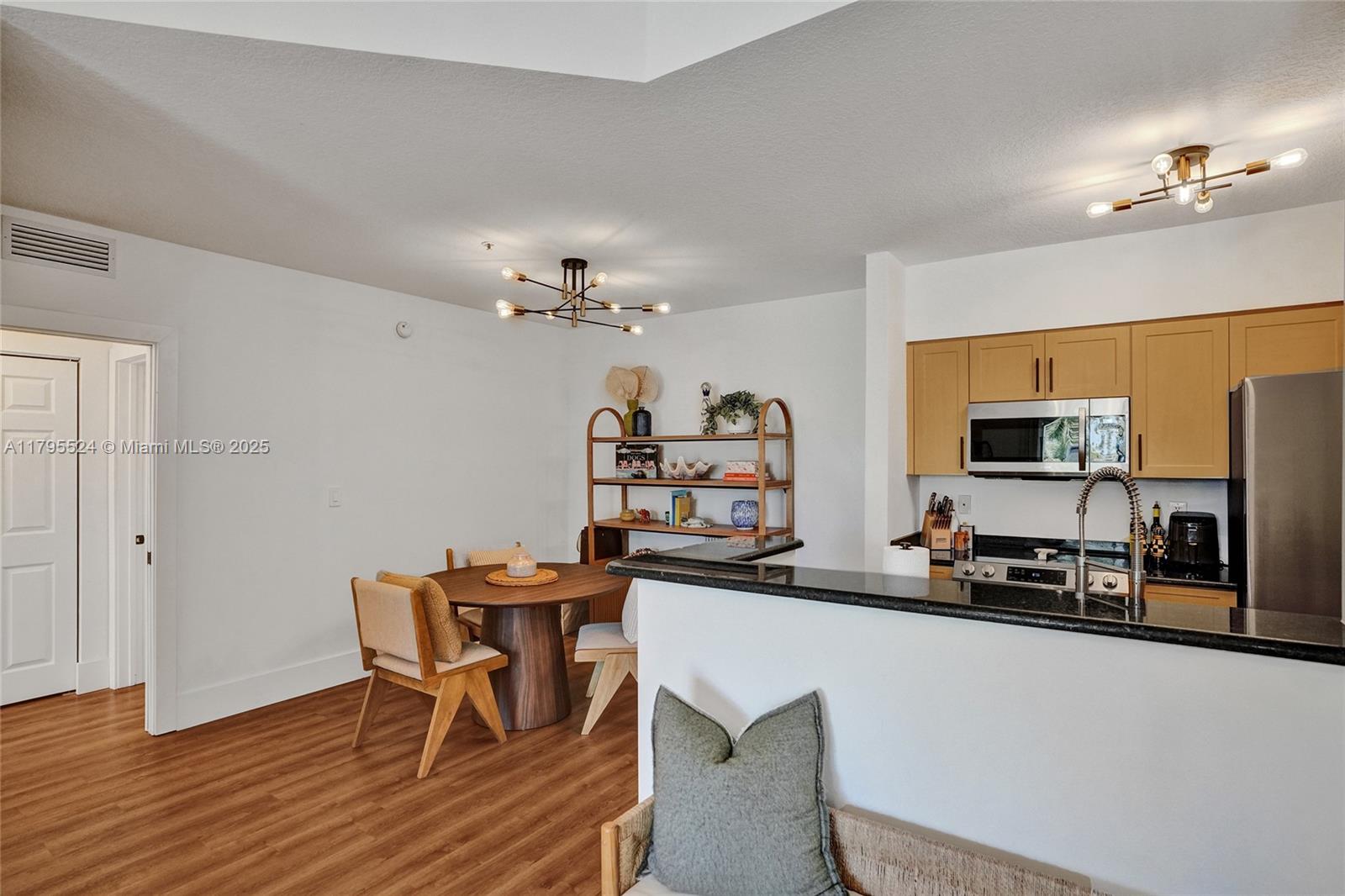 Property photo # 7