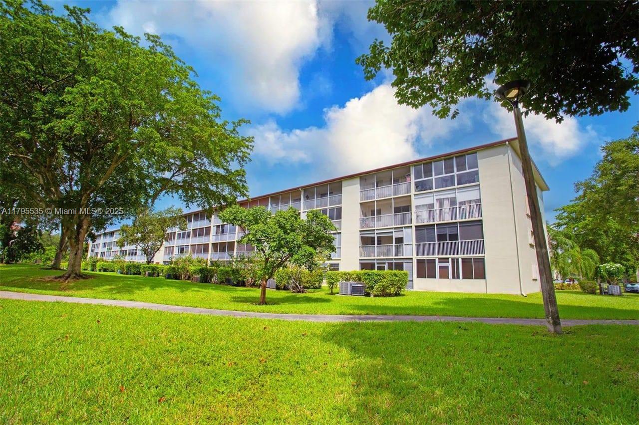 13250 SW 7th Ct #204L, Pembroke Pines, Florida image 33