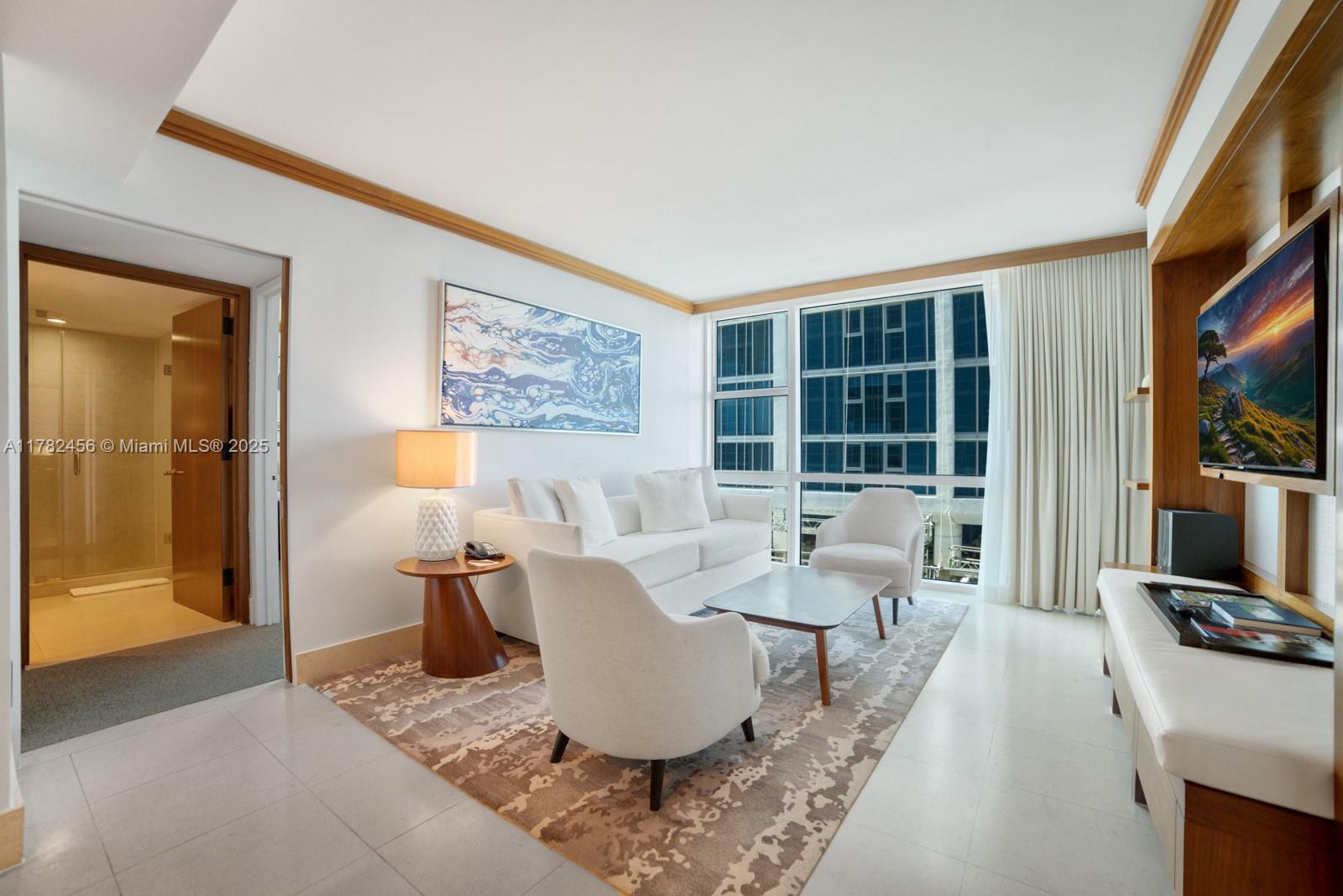 Condo for Sale in Miami Beach, FL