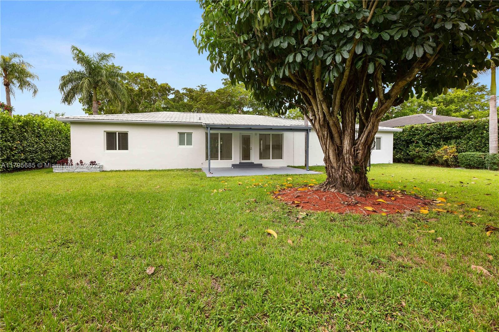 Listing Photo 8