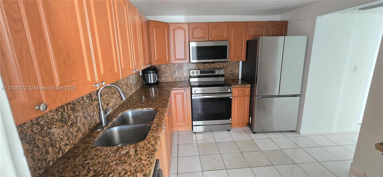 Property photo # 6
