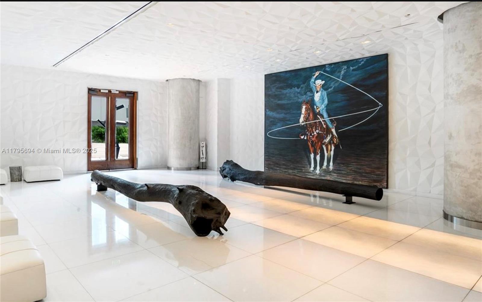 Condo for Sale in Miami, FL