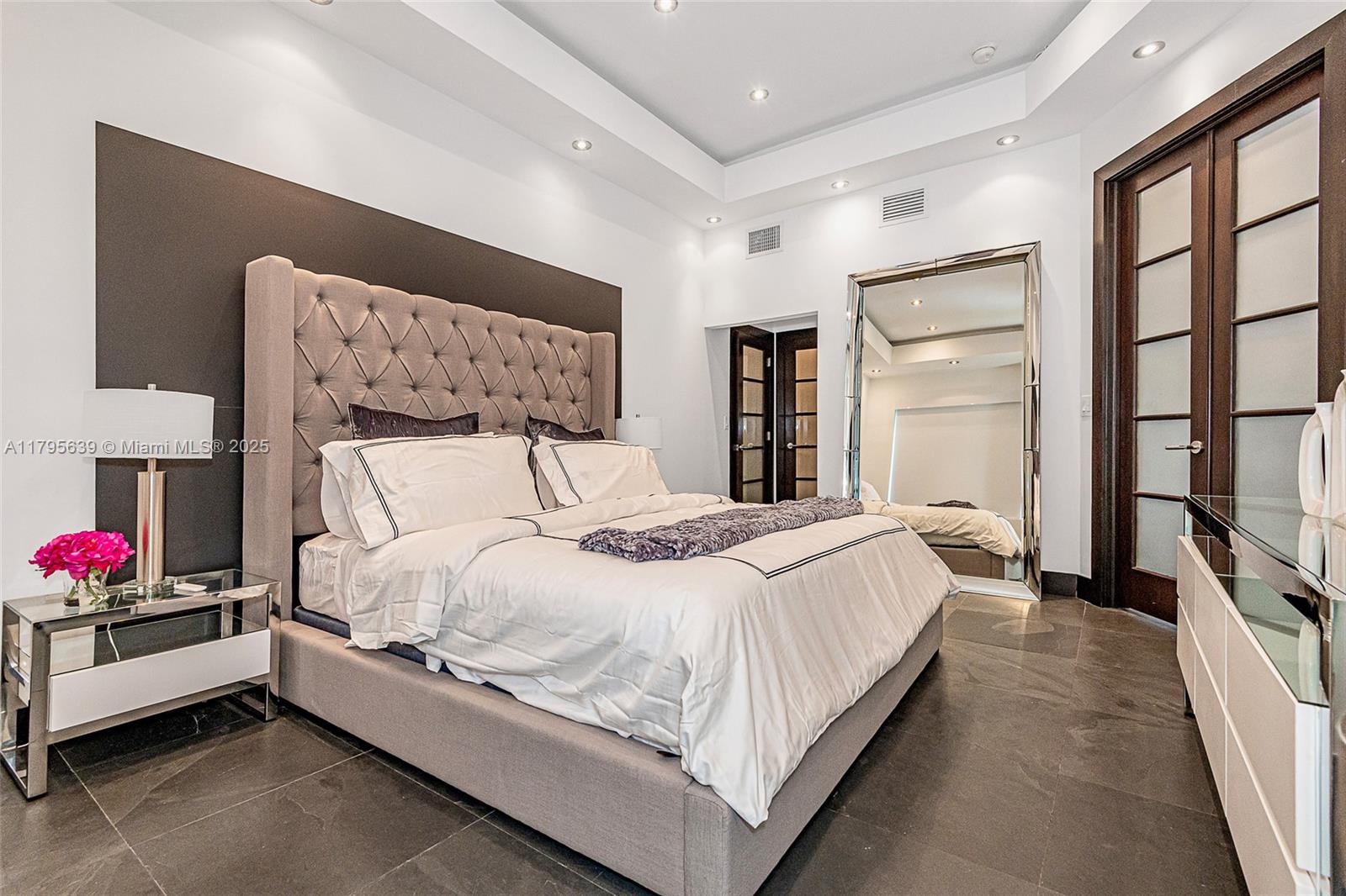 Property photo # 6