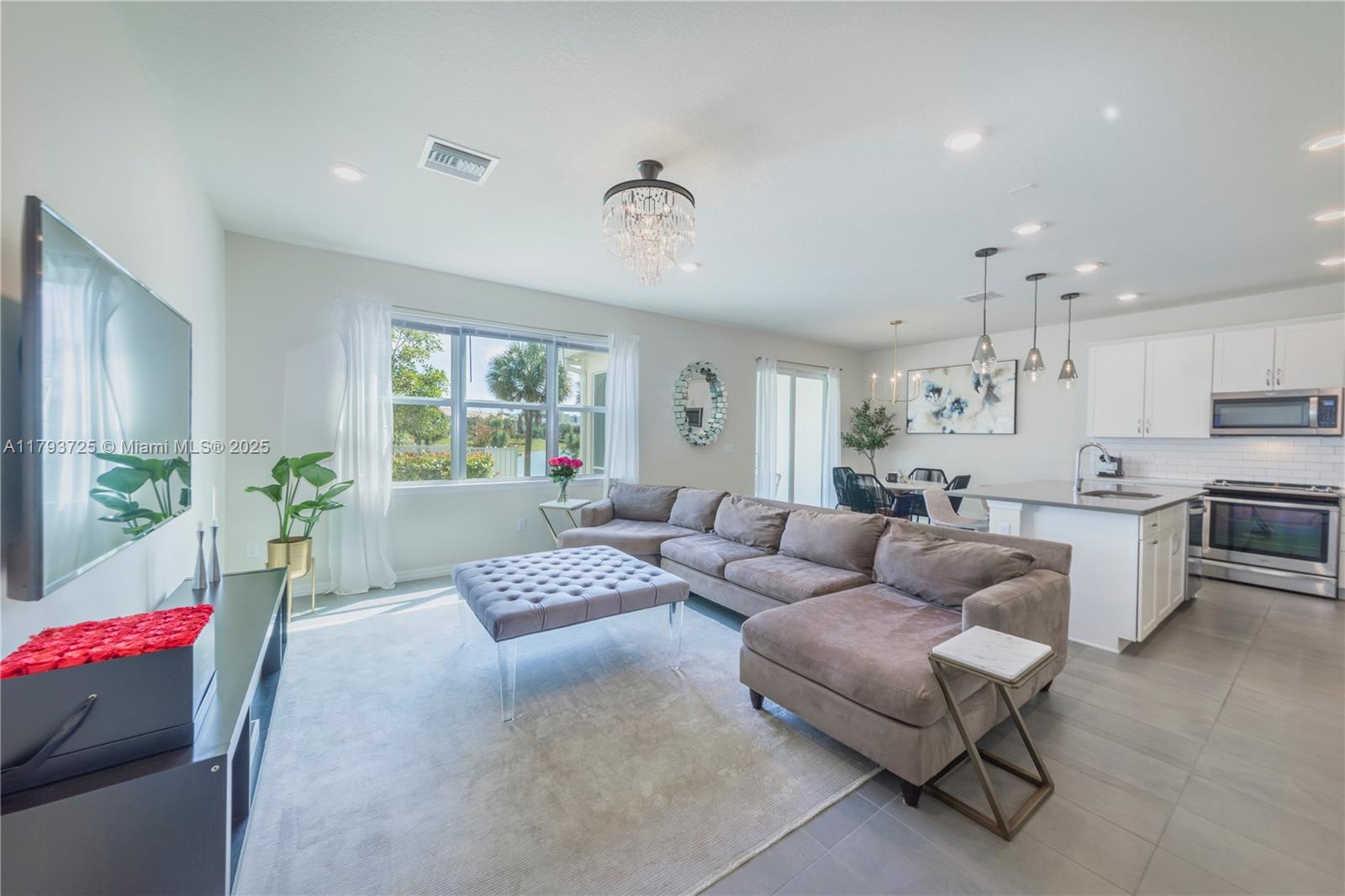 Property photo # 6