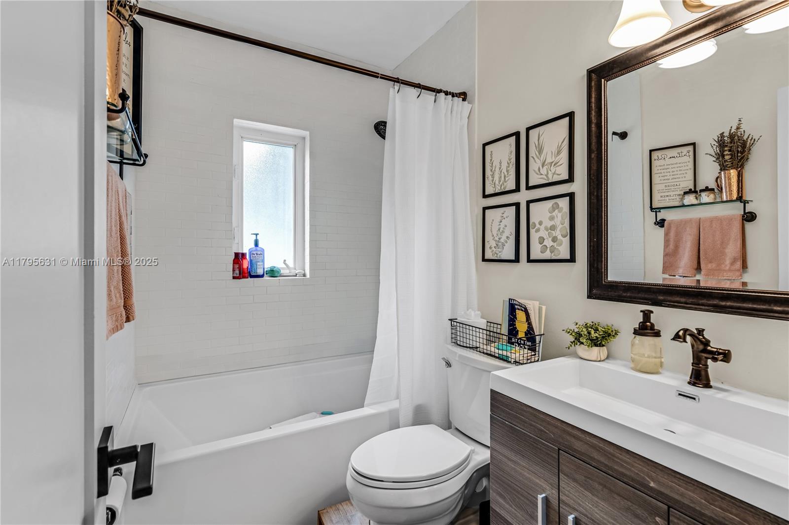 840 Oriole, Miami Springs, Florida image 17
