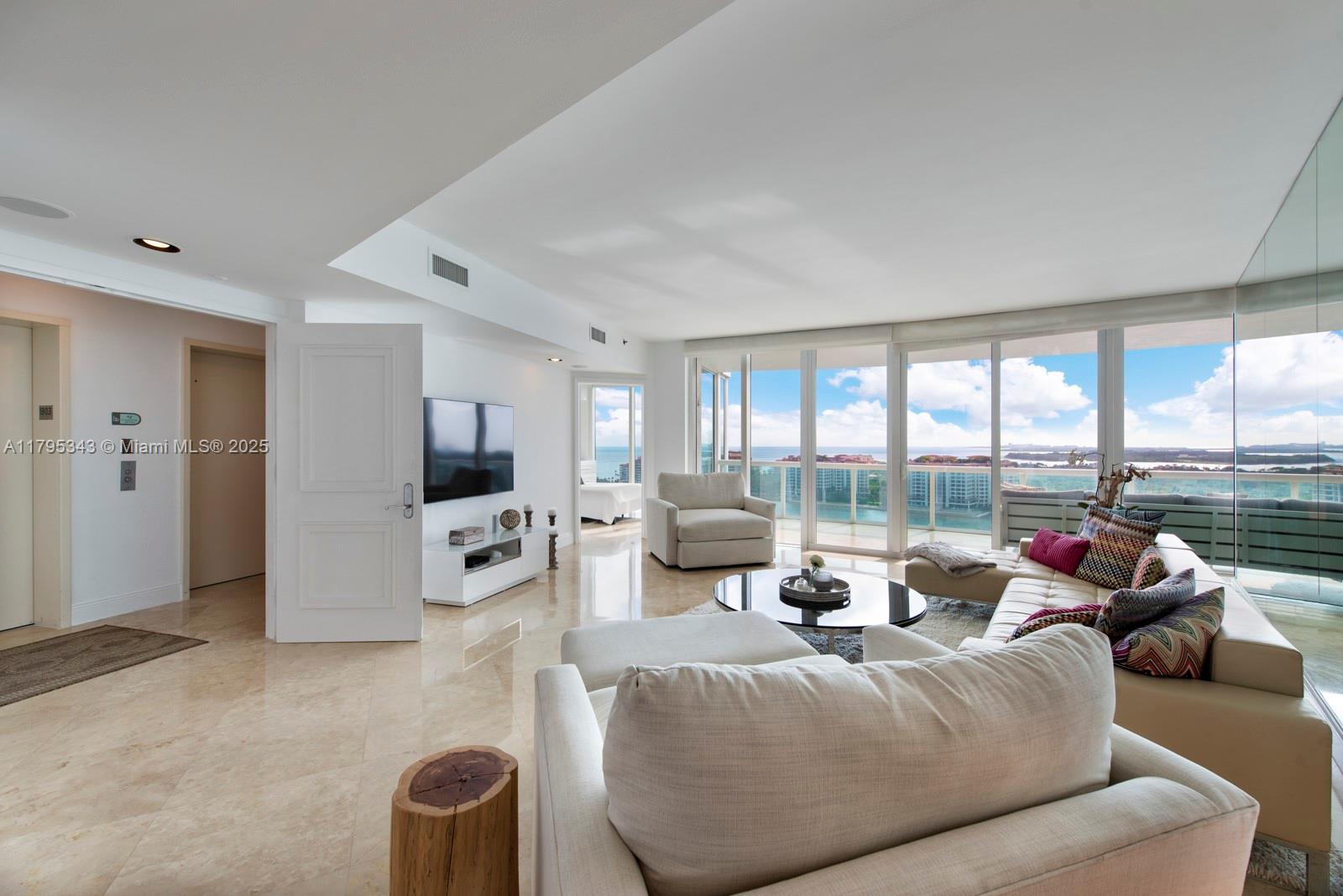 1000 S Pointe Dr #1903, Miami Beach FL 33139
