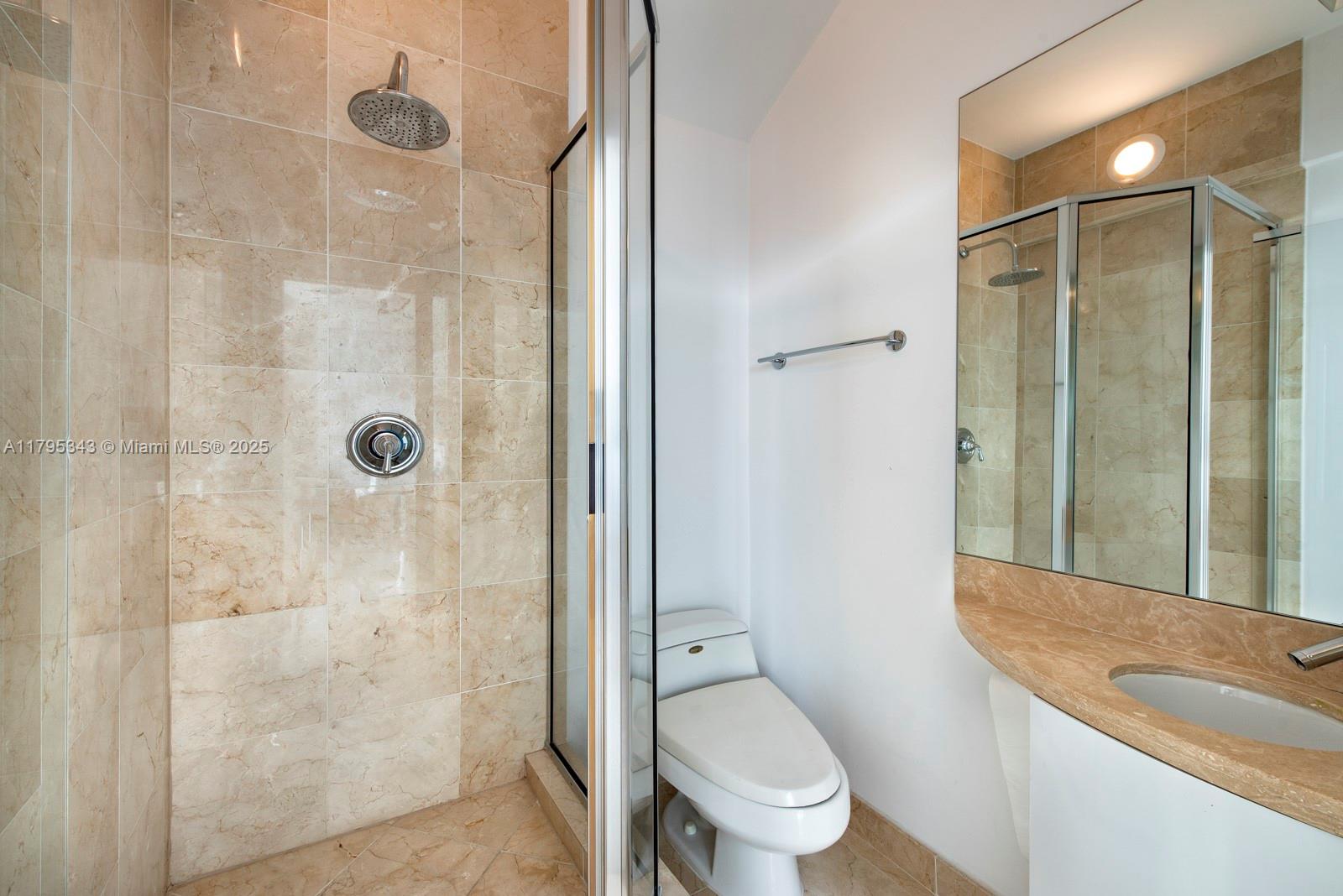 1000 S Pointe Dr #1903, Miami Beach FL 33139