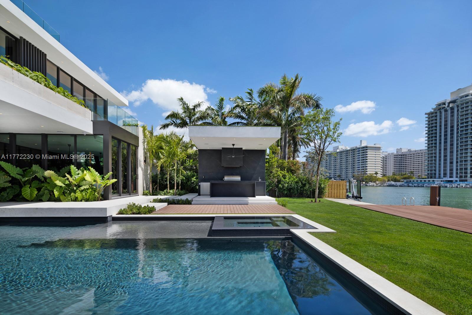 Listing Photo 18
