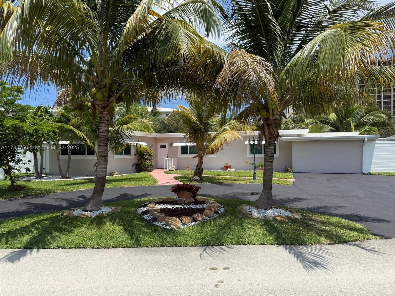 Prime triple digit flip opportunity for luxury coastal living in the prestigious Bel Air community.  One block from the beach. Joint venture opportunity with 200k down and an estimated ARV projected to sell at $2,972,000 - $3,633,000. This property presents a compelling opportunity for value-add and flip investors targeting the highly desired Pompano Beach/Lauderdale-By-the-Sea Luxury Coastal Living becoming THE market to be in as a record 2 BILLION dollars will continue to build up the area with condos, MDU’s, mixed use, commercial and retail making the Luxury Beach Side SFR residences even more desirable. No HOA.
Seller financing or joint ventures possible.  Property is currently a profitable Airbnb with a 5 star super host rating.*