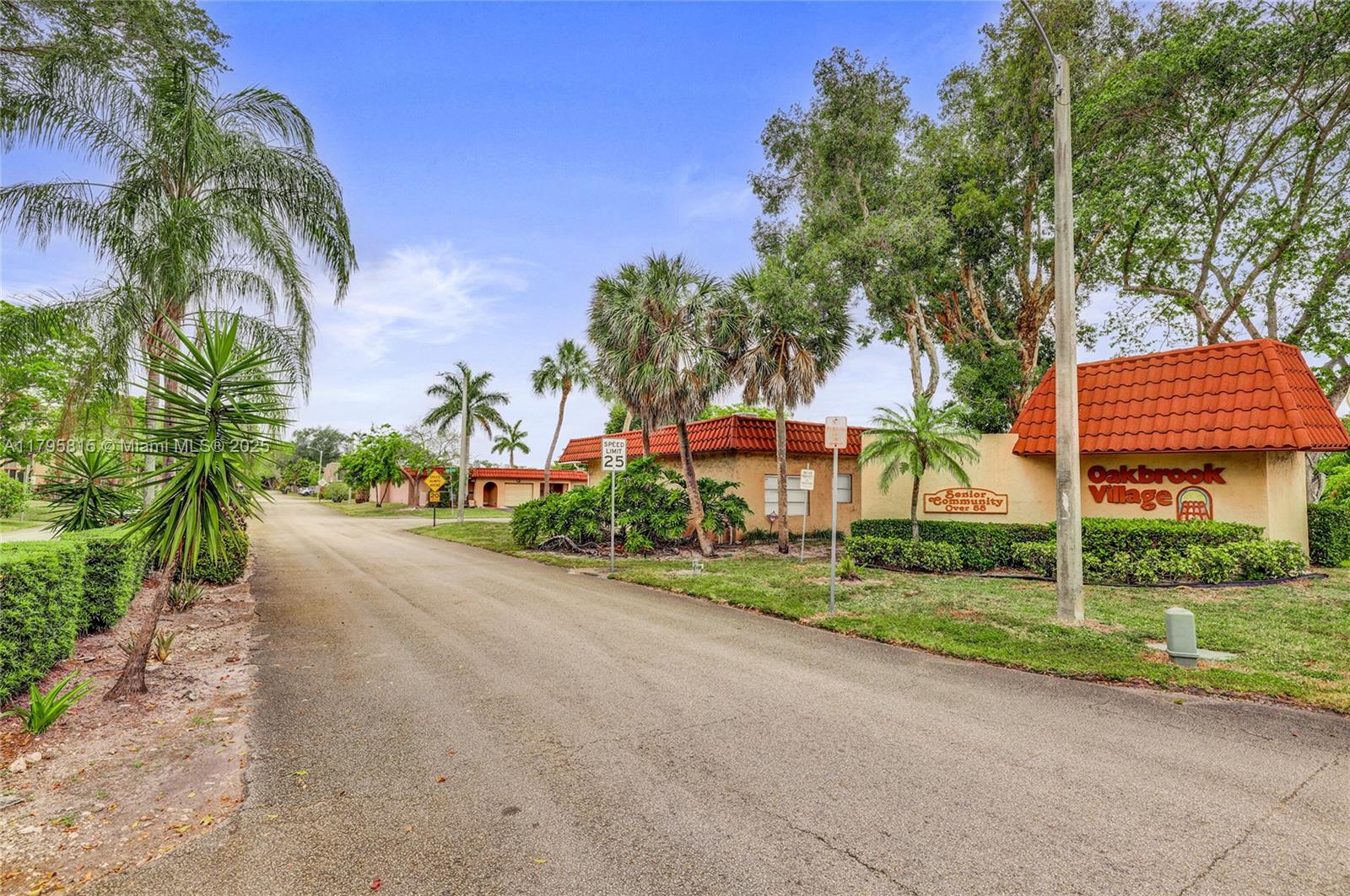 2333 SW 81st Ter #6, North Lauderdale, Florida image 32
