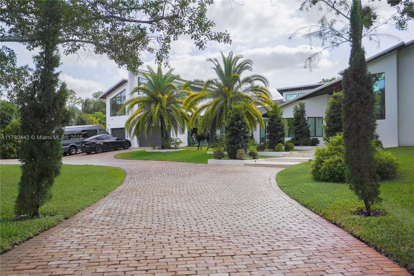5251 NW 80th Ter, Parkland, Florida image 3