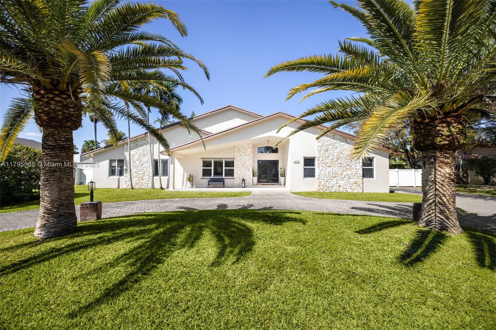 Property photo # 0