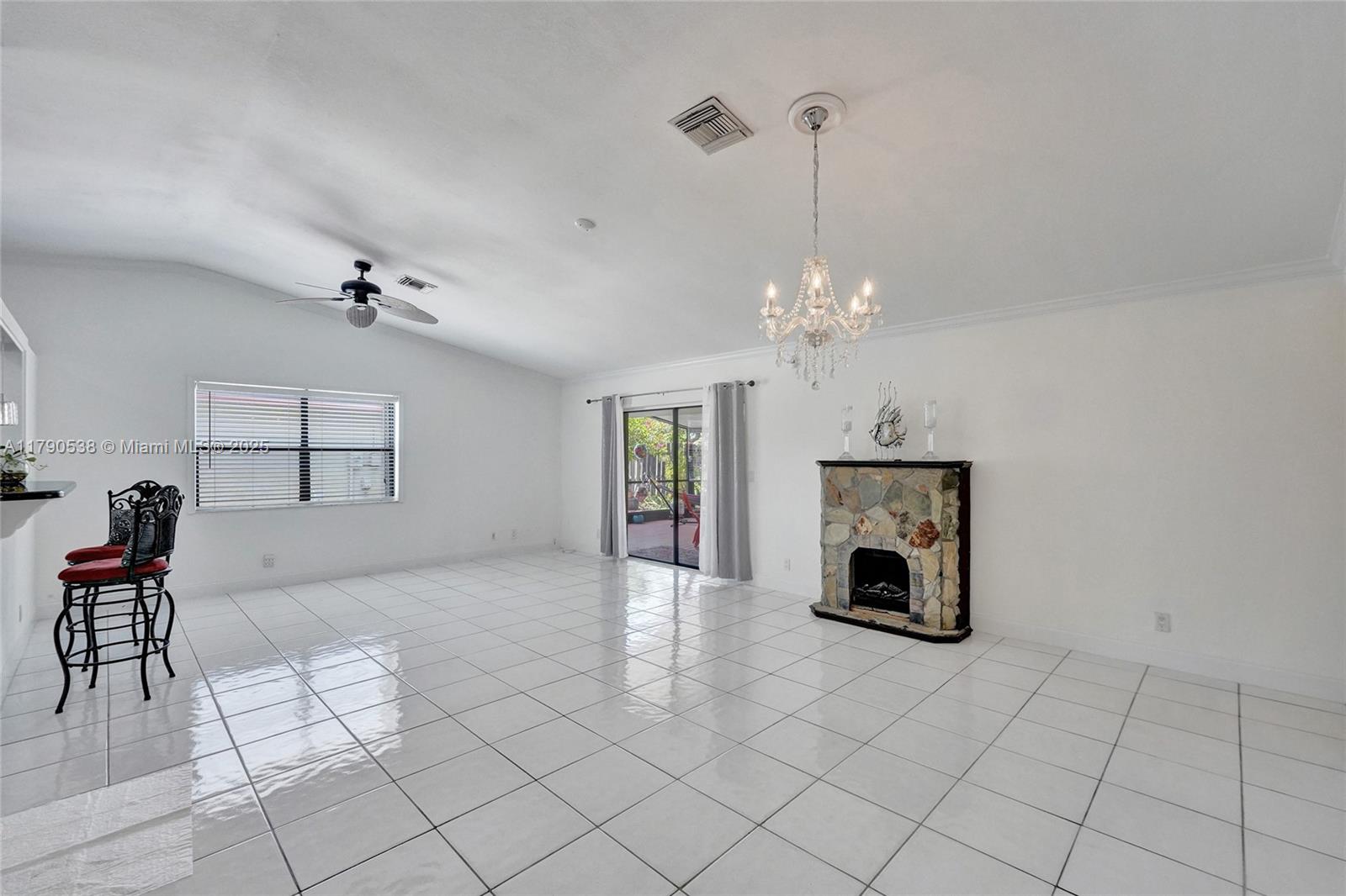 7618 NW 88th Cir, Tamarac, Florida image 26