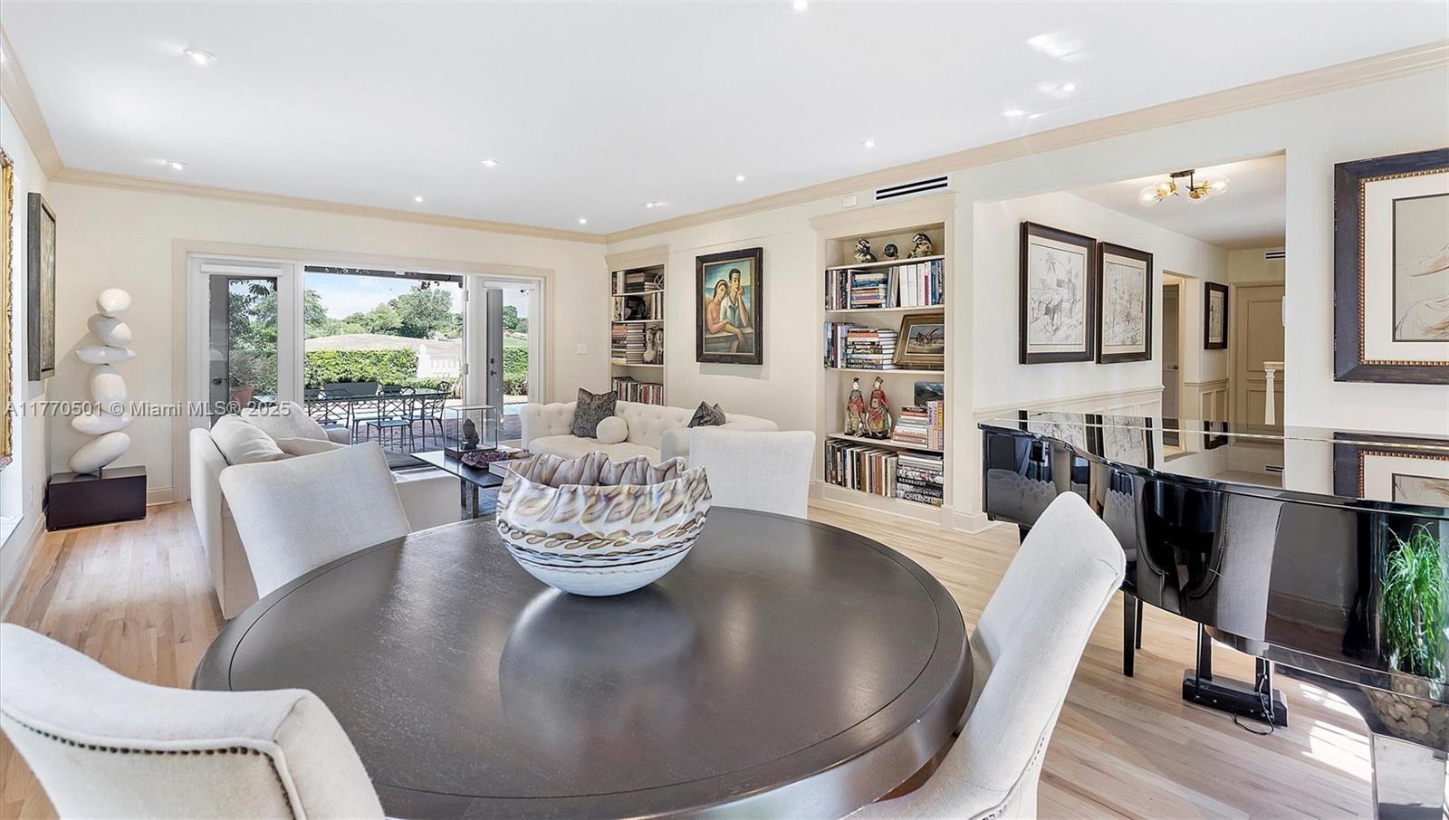 4310 Santa Maria St, Coral Gables, Florida image 3
