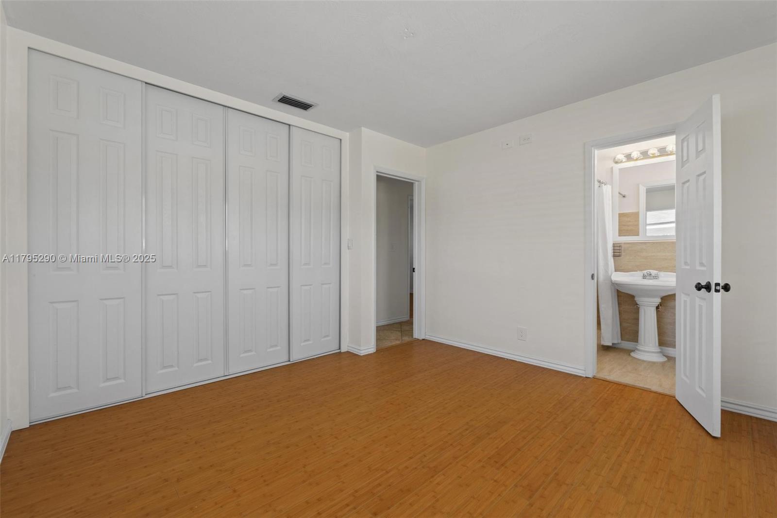 609 NW 30th Ct, Wilton Manors, Florida image 10