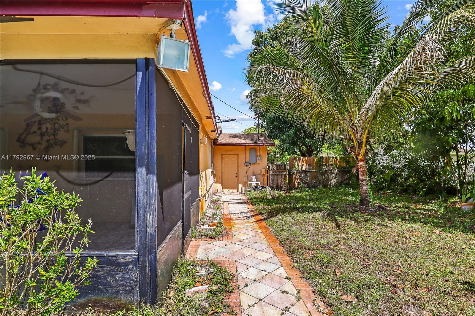 5200 SW 3rd St, Plantation, Florida image 45