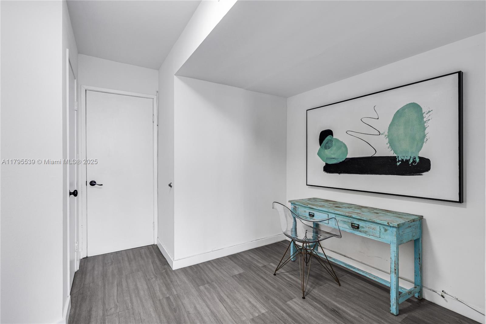 Property photo # 9