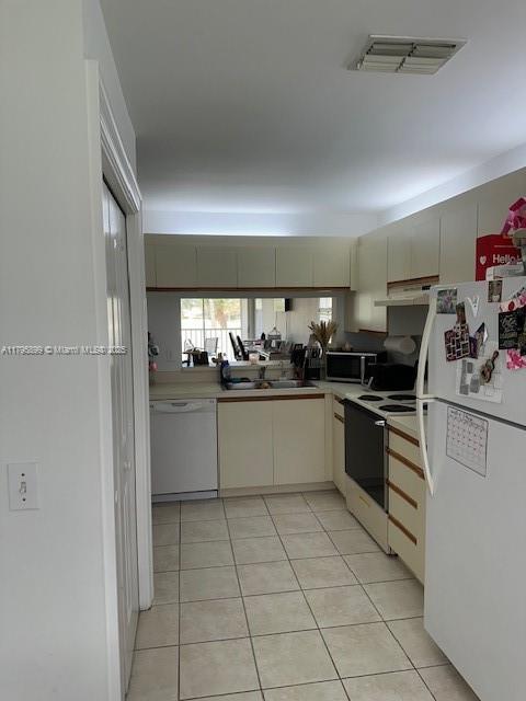 575 Augusta Boulevard #8, Naples, Florida image 10