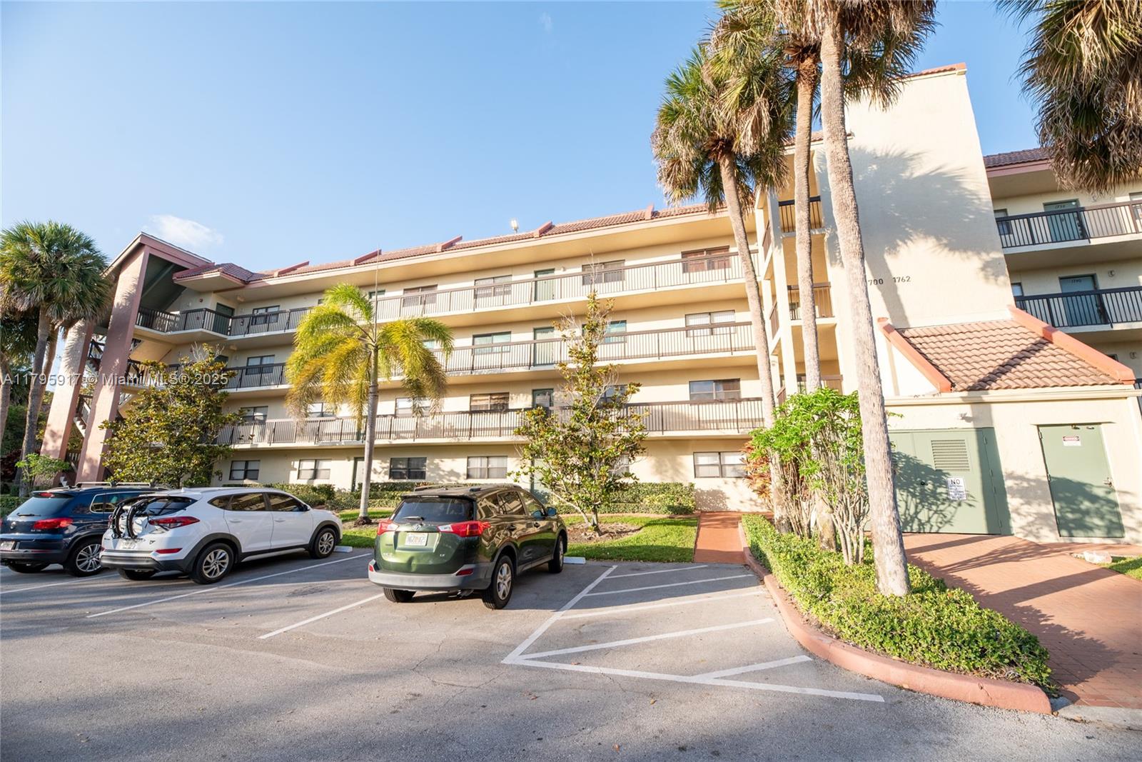 1720 Hammock Blvd Unit 209, Coconut Creek, Florida 33063
