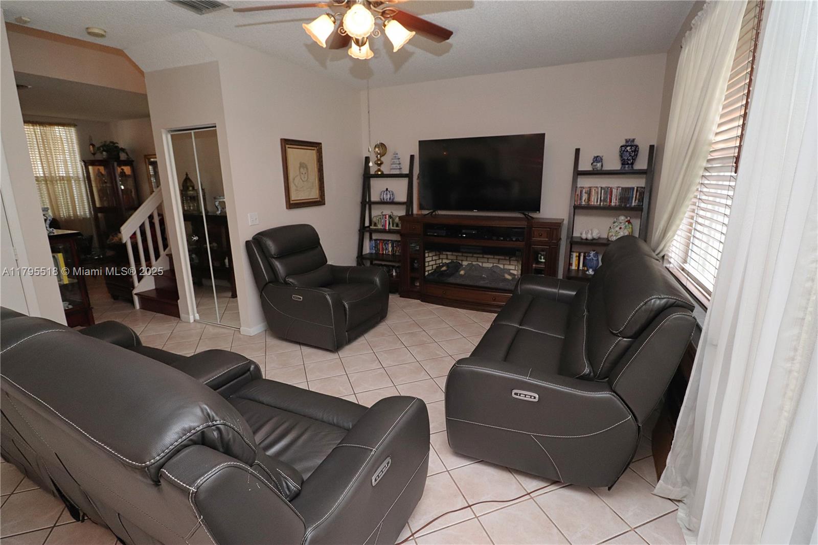 Listing Photo 15