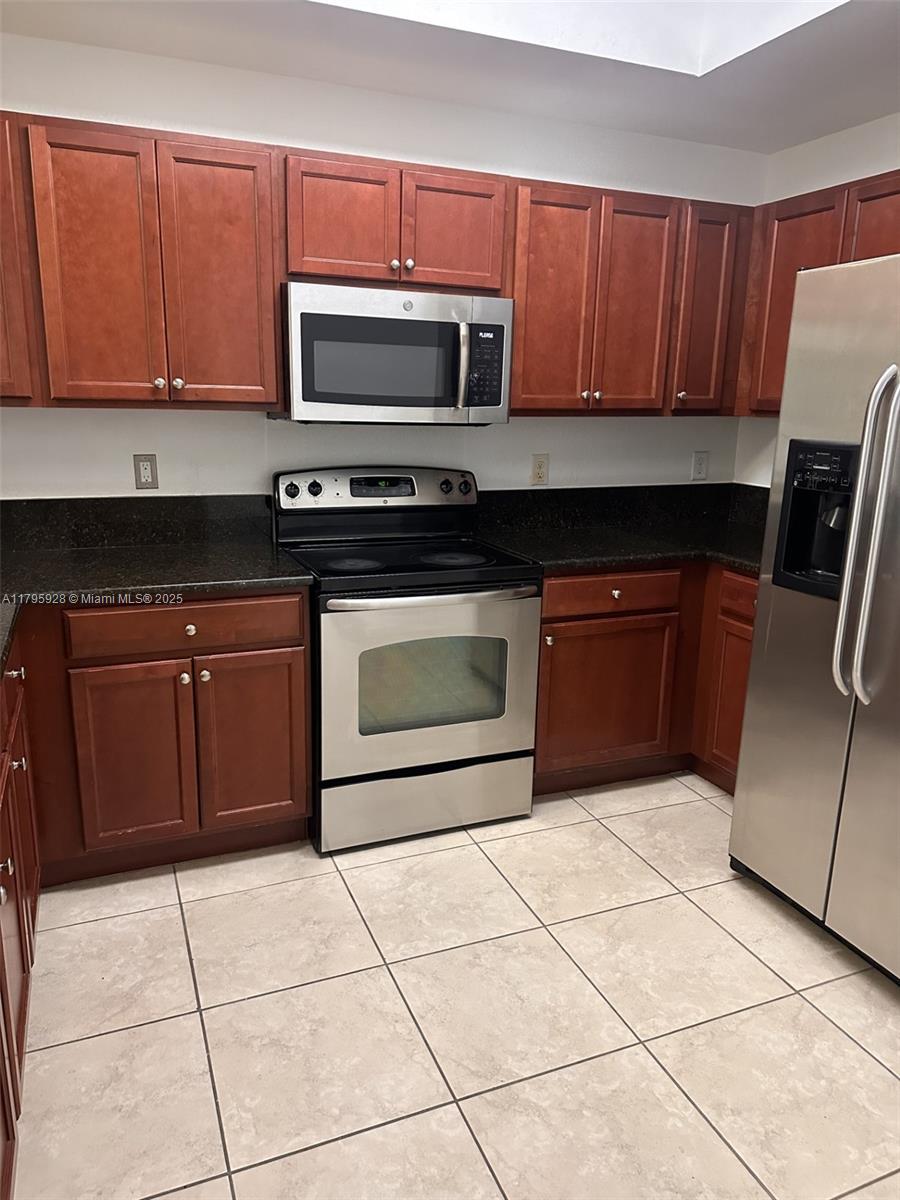 Property photo # 6