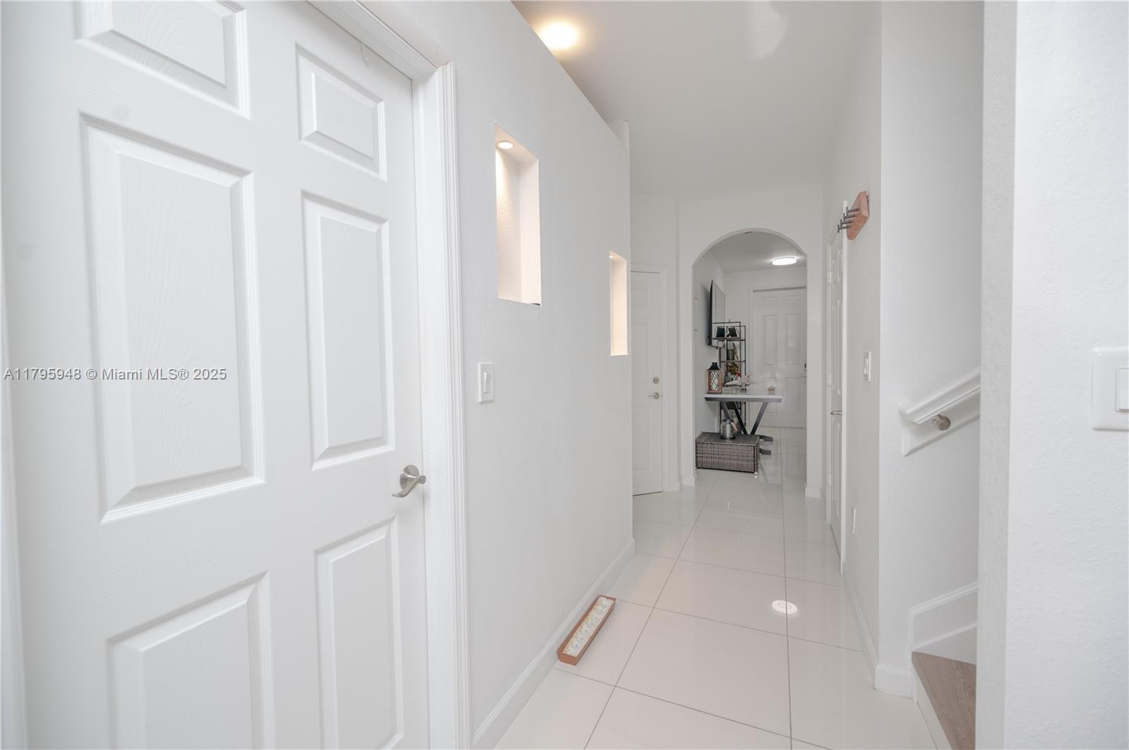 8877 NW 103rd Ave, Doral, Florida image 16